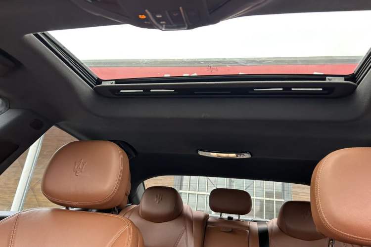 Used Maserati Ghibli 2017 3.0T Standard Edition Headliner