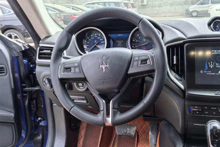 Used Maserati Ghibli 2017 3.0T Standard Edition Interior 3