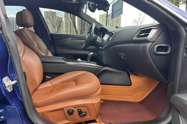 Used Maserati Ghibli 2017 3.0T Standard Edition Interior 5