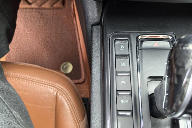 Used Maserati Ghibli 2017 3.0T Standard Edition Interior 7