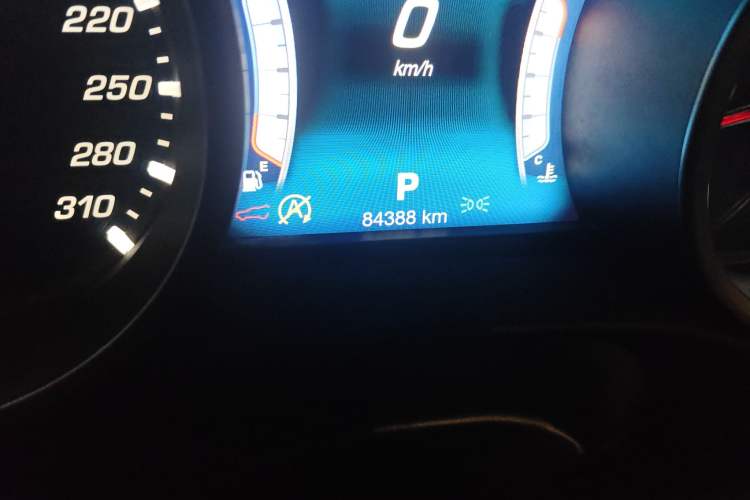 Used Maserati Ghibli 2017 3.0T Standard Edition Odometer Close Up
