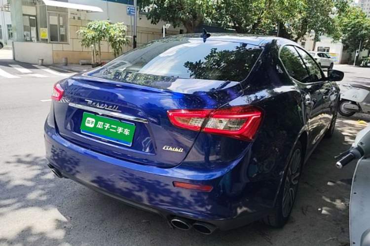 Used Maserati Ghibli 2017 3.0T Standard Edition Rear Right 45 Deg