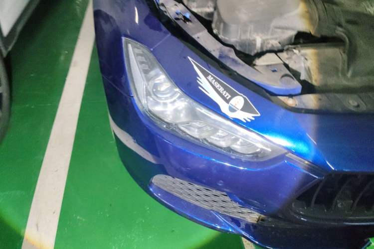Used Maserati Ghibli 2017 3.0T Standard Edition Right Front Headlight