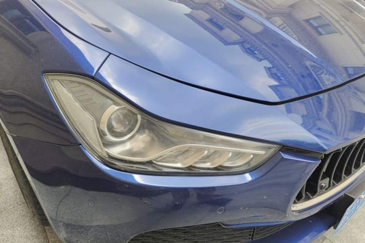 Used Maserati Ghibli 2017 3.0T Standard Edition Right Front Headlight