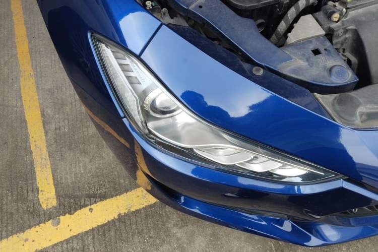 Used Maserati Ghibli 2017 3.0T Standard Edition Right Front Headlight