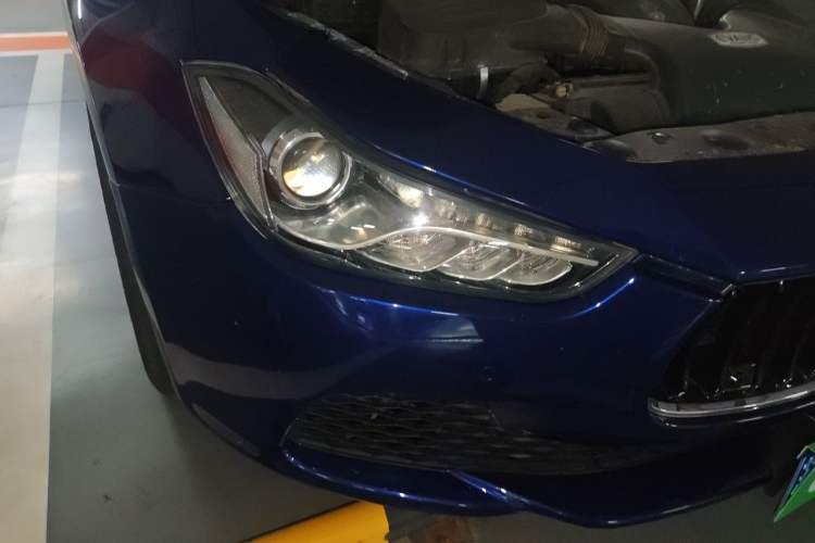 Used Maserati Ghibli 2017 3.0T Standard Edition Right Front Headlight