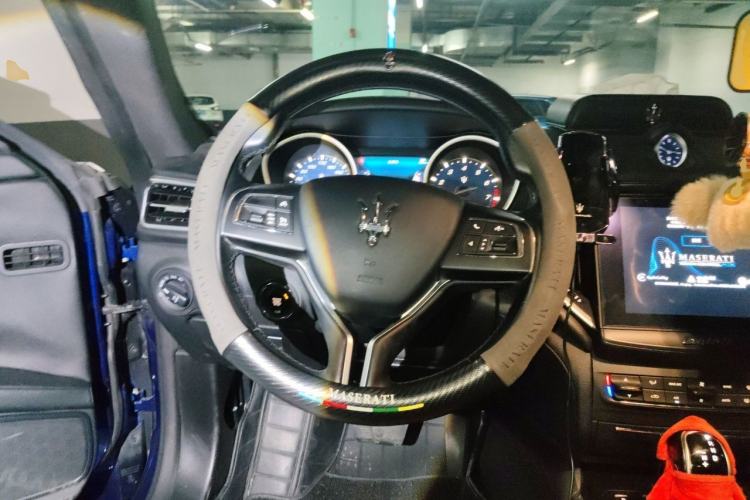 Used Maserati Ghibli 2017 3.0T Standard Edition Steering Wheel