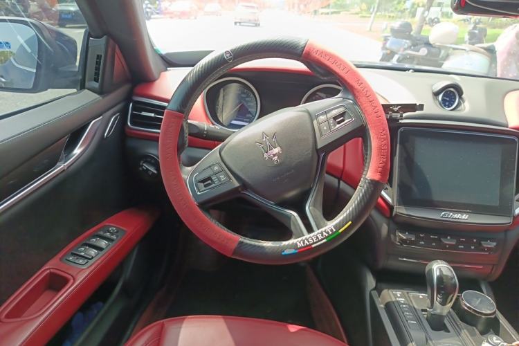 Used Maserati Ghibli 2017 3.0T Standard Edition Steering Wheel