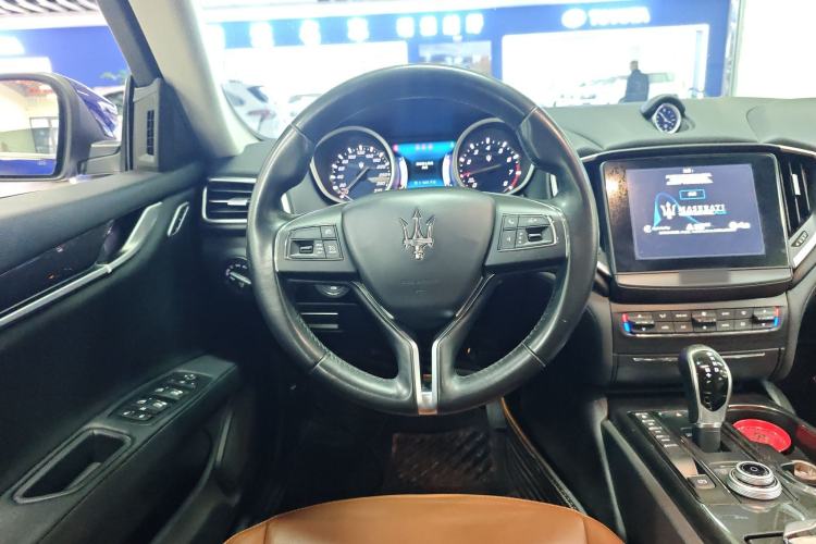 Used Maserati Ghibli 2017 3.0T Standard Edition Steering Wheel