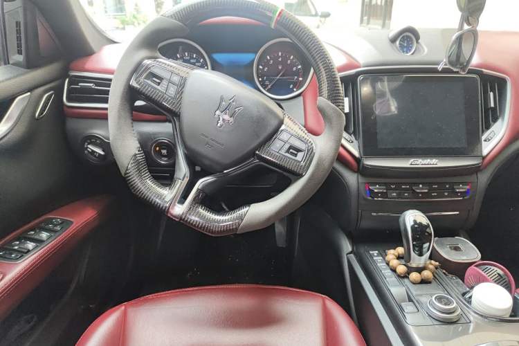 Used Maserati Ghibli 2017 3.0T Standard Edition Steering Wheel