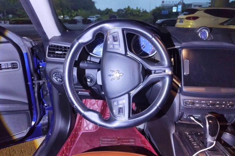 Used Maserati Ghibli 2017 3.0T Standard Edition Steering Wheel