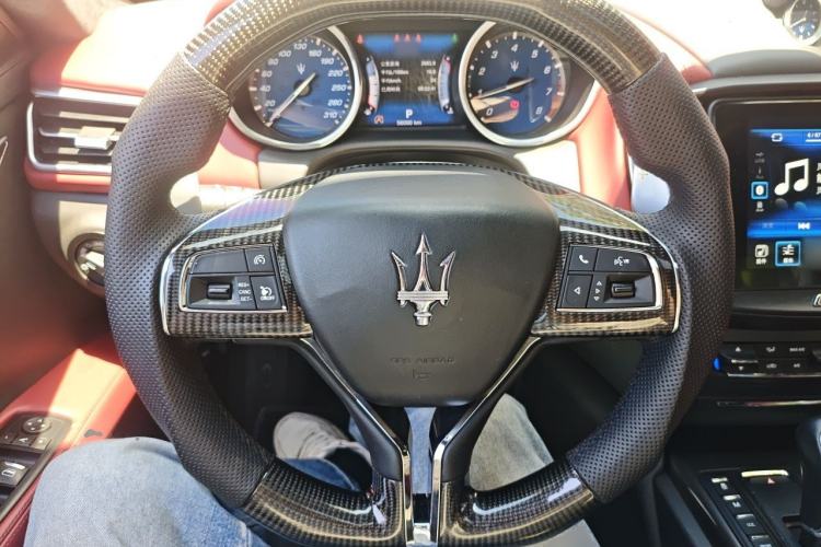 Used Maserati Ghibli 2017 3.0T Standard Edition Steering Wheel