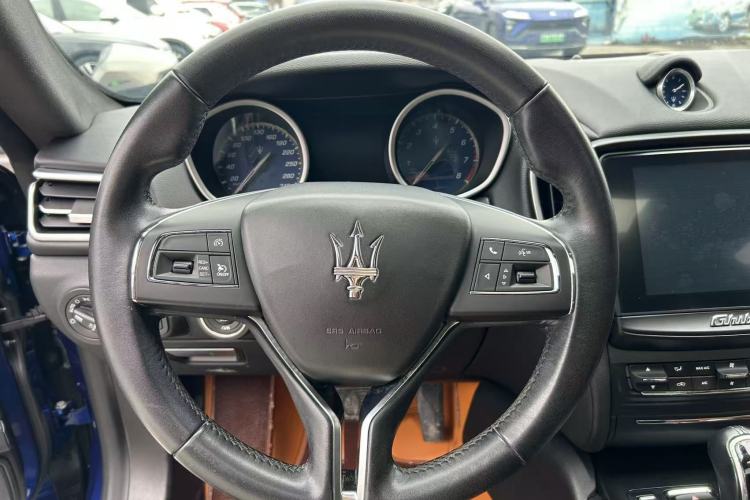 Used Maserati Ghibli 2017 3.0T Standard Edition Steering Wheel