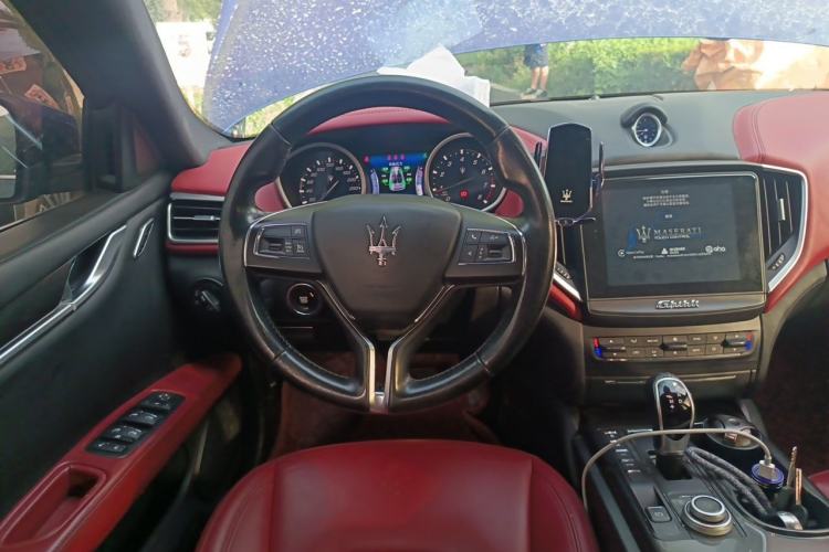 Used Maserati Ghibli 2017 3.0T Standard Edition Steering Wheel
