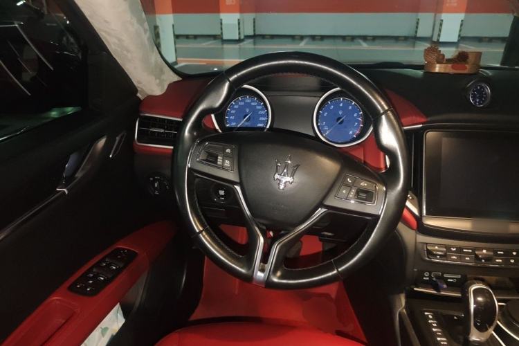 Used Maserati Ghibli 2017 3.0T Standard Edition Steering Wheel