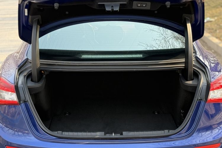 Used Maserati Ghibli 2017 3.0T Standard Edition Trunk