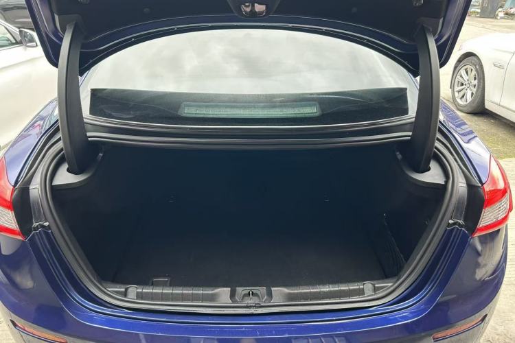 Used Maserati Ghibli 2017 3.0T Standard Edition Trunk