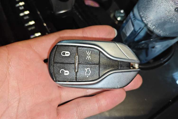 Used Maserati Ghibli 2017 3.0T Standard Edition Vehicle Key