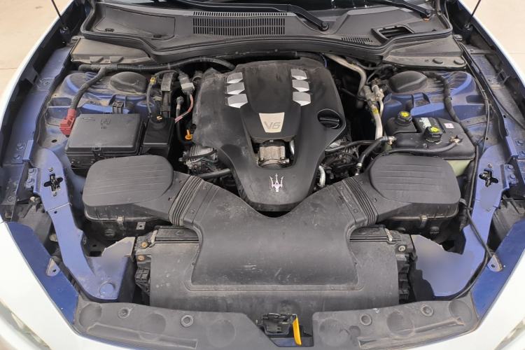 Used Maserati Ghibli 2017 3.0T Standard Edition Engine Bay