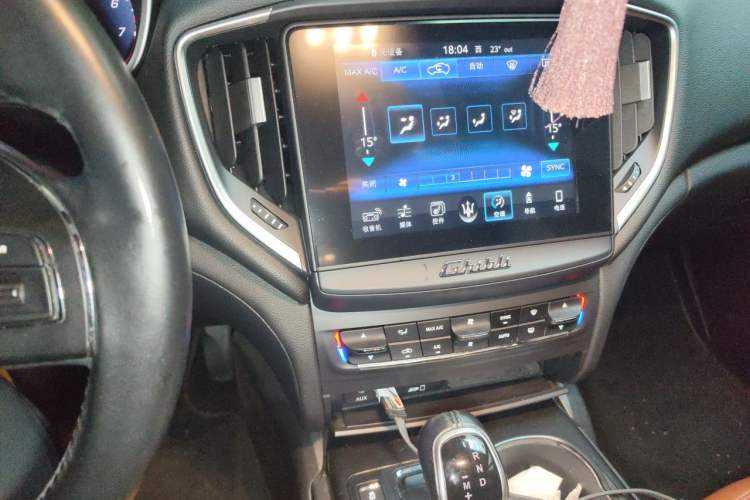 Used Maserati Ghibli 2017 3.0T Standard Edition Audio And AC Panel