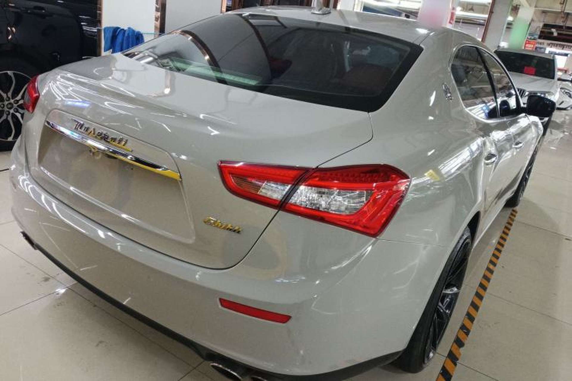 Used Maserati Ghibli 2017 3.0T Standard Edition Rear Right 45 Deg