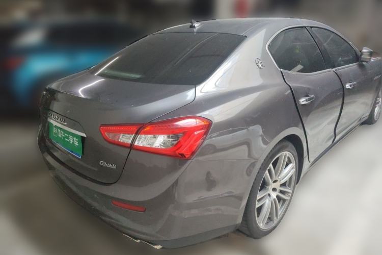Used Maserati Ghibli 2017 3.0T Standard Edition Rear Right 45 Deg