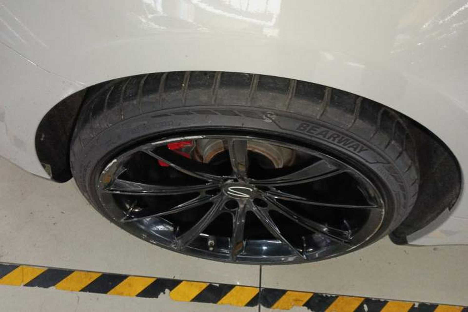 Used Maserati Ghibli 2017 3.0T Standard Edition Right Rear Wheel Hub