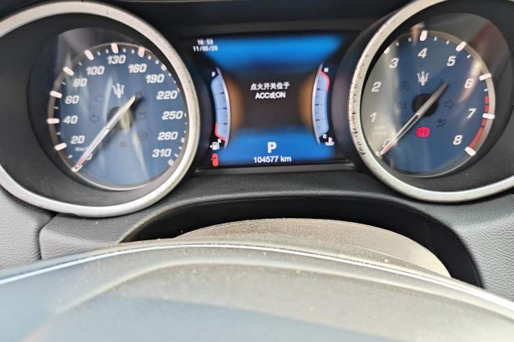 Used Maserati Ghibli 2017 3.0T Standard Edition Odometer Close Up