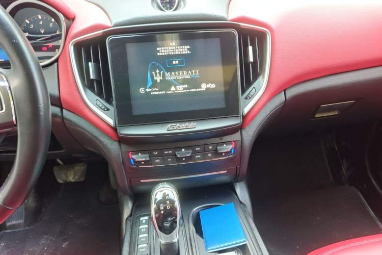 Used Maserati Ghibli 2017 3.0T Standard Edition Audio And AC Panel