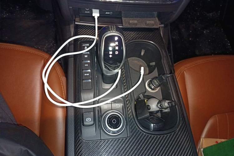 Used Maserati Ghibli 2017 3.0T Standard Edition Gear Lever