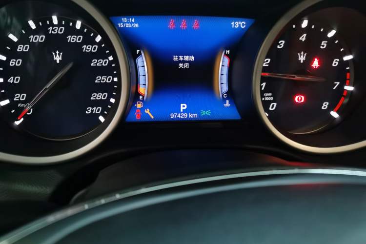 Used Maserati Ghibli 2017 3.0T Standard Edition Odometer Close Up
