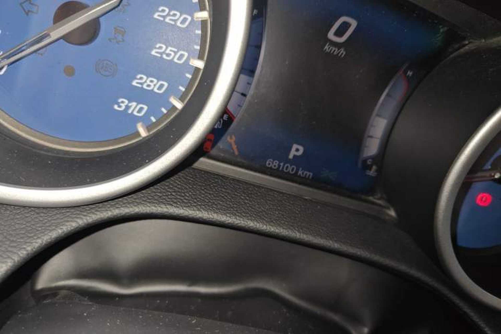 Used Maserati Ghibli 2017 3.0T Standard Edition Odometer Close Up