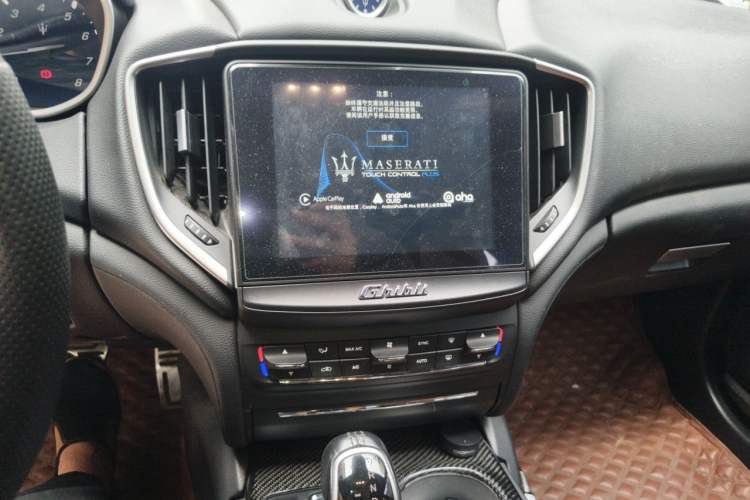 Used Maserati Ghibli 2017 3.0T Standard Edition Audio And AC Panel