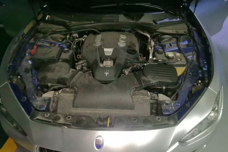 Used Maserati Ghibli 2017 3.0T Standard Edition Engine Bay