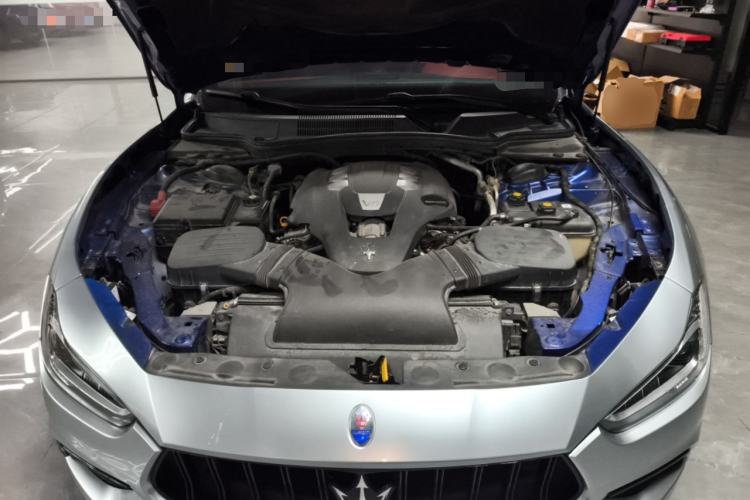 Used Maserati Ghibli 2017 3.0T Standard Edition Engine Bay