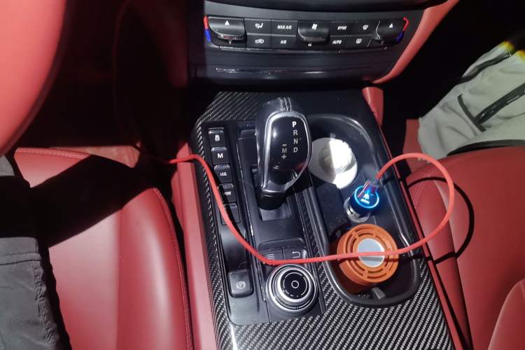 Used Maserati Ghibli 2017 3.0T Standard Edition Gear Lever