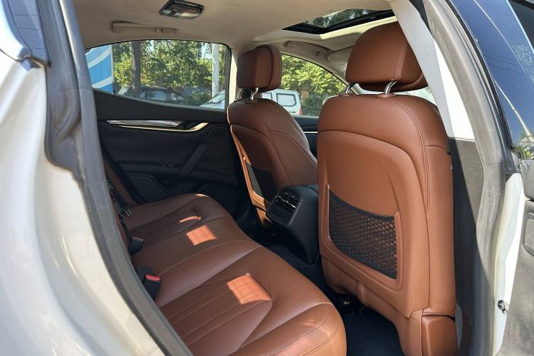Used Maserati Ghibli 2017 3.0T Standard Edition Interior 12