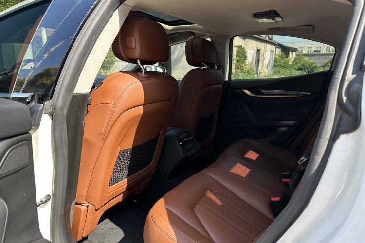 Used Maserati Ghibli 2017 3.0T Standard Edition Interior 15