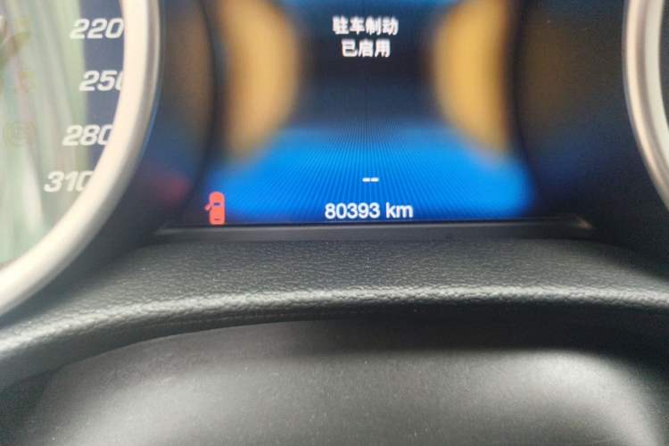 Used Maserati Ghibli 2017 3.0T Standard Edition Odometer Close Up