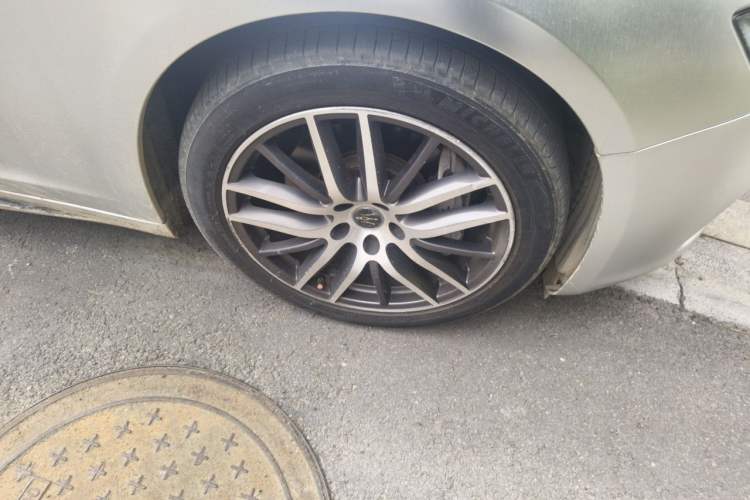 Used Maserati Ghibli 2017 3.0T Standard Edition Right Front Wheel Hub
