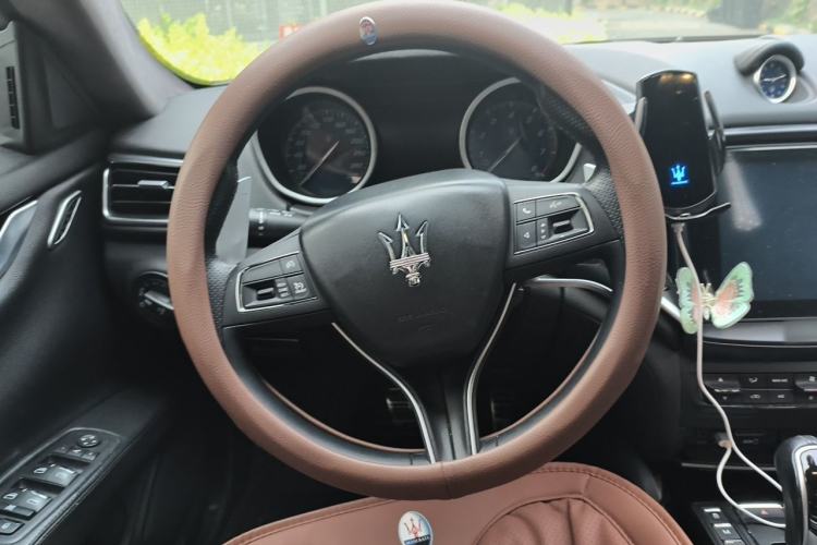 Used Maserati Ghibli 2017 3.0T Standard Edition Steering Wheel