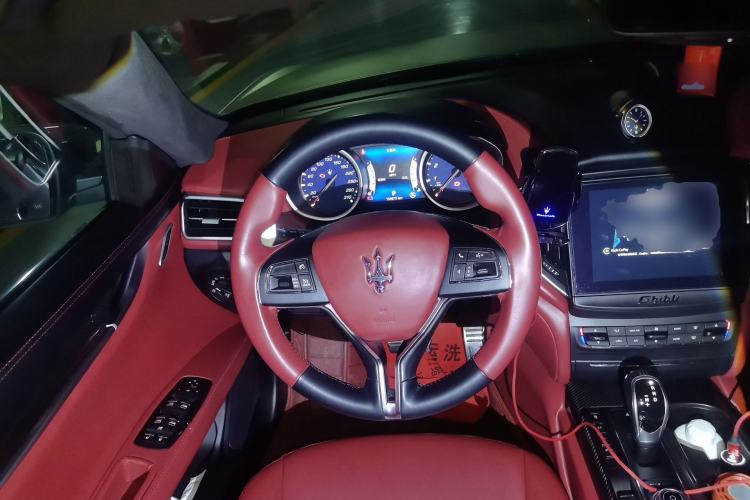 Used Maserati Ghibli 2017 3.0T Standard Edition Steering Wheel