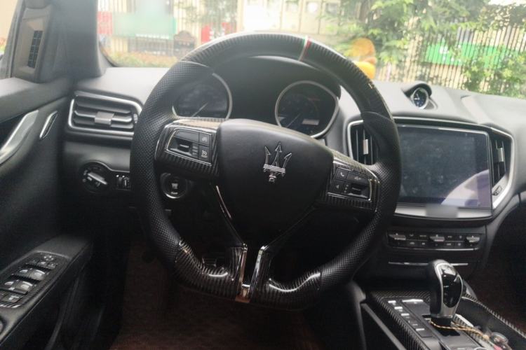 Used Maserati Ghibli 2017 3.0T Standard Edition Steering Wheel