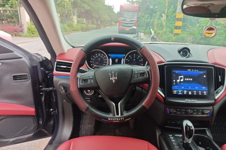 Used Maserati Ghibli 2017 3.0T Standard Edition Steering Wheel