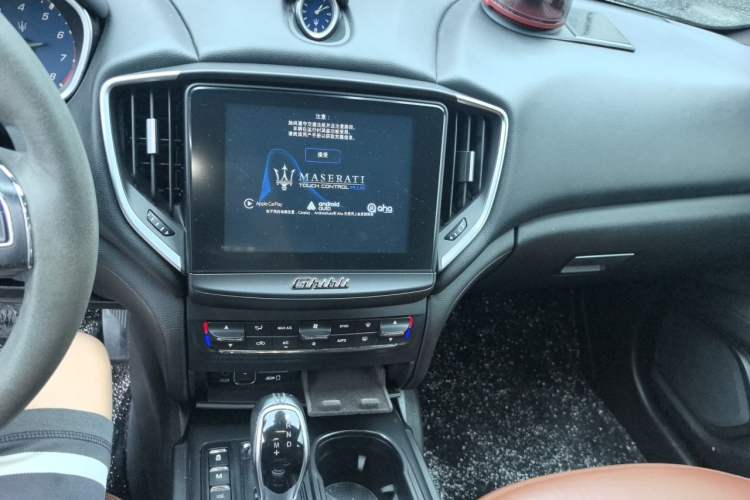 Used Maserati Ghibli 2017 3.0T Standard Edition Audio And AC Panel
