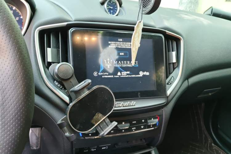Used Maserati Ghibli 2017 3.0T Standard Edition Audio And AC Panel
