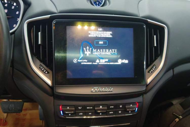 Used Maserati Ghibli 2017 3.0T Standard Edition Audio And AC Panel