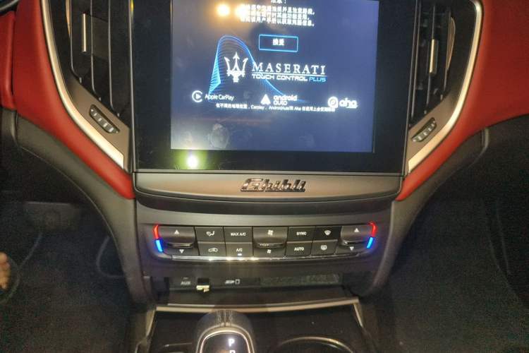Used Maserati Ghibli 2017 3.0T Standard Edition Audio And AC Panel