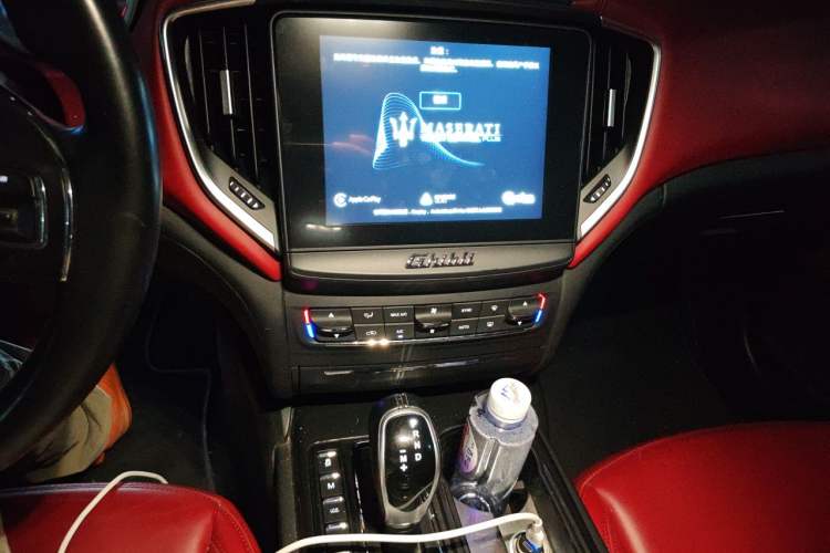 Used Maserati Ghibli 2017 3.0T Standard Edition Audio And AC Panel