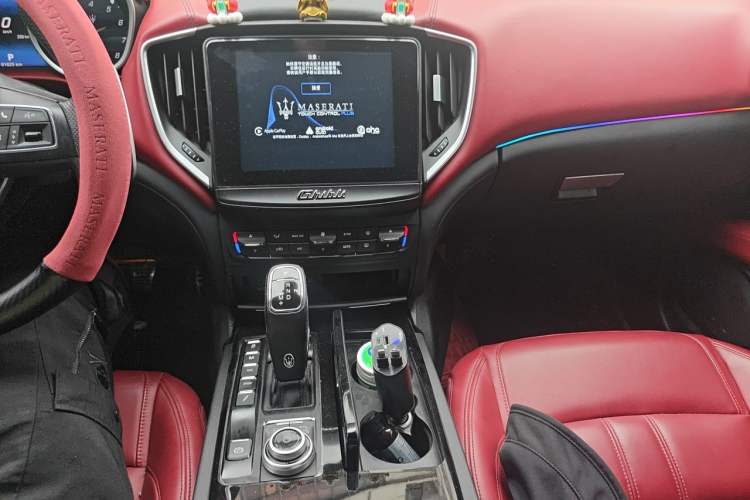 Used Maserati Ghibli 2017 3.0T Standard Edition Audio And AC Panel